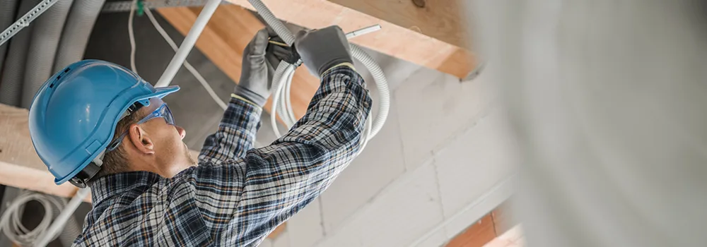 Electrician launching an electrical contractor business
